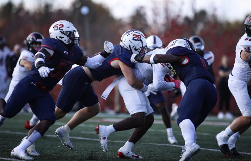 CoachPlungasJMU's tweet image. Our players are back on campus today. Excited for the training of 2025 to begin!

#SwarmAndSmash #PushNPull #TheChase