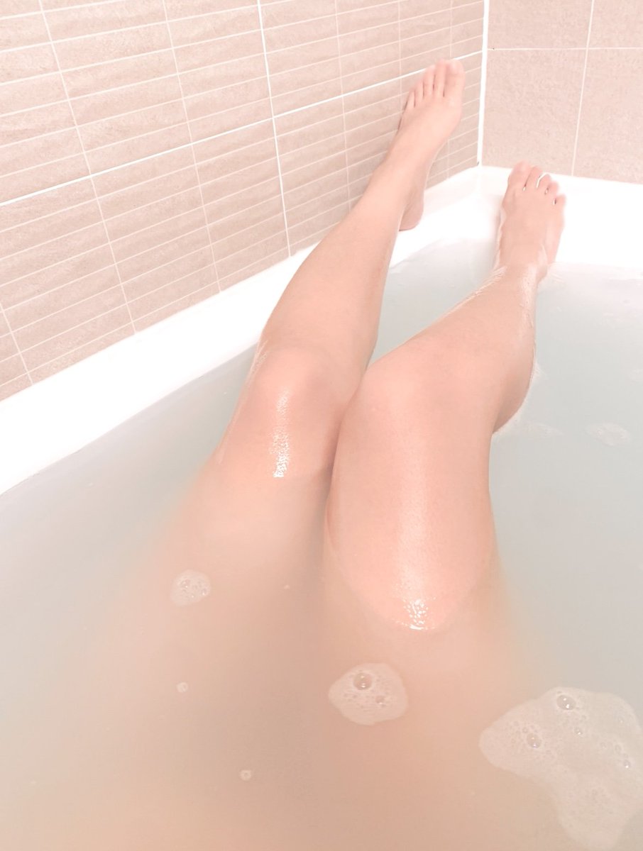 뜨끈~하게 주말마무리🛁

#초보부부 #부부만남 #부커만남 #부부만남 #건오 #관클 #초대남 #맘눌뎀