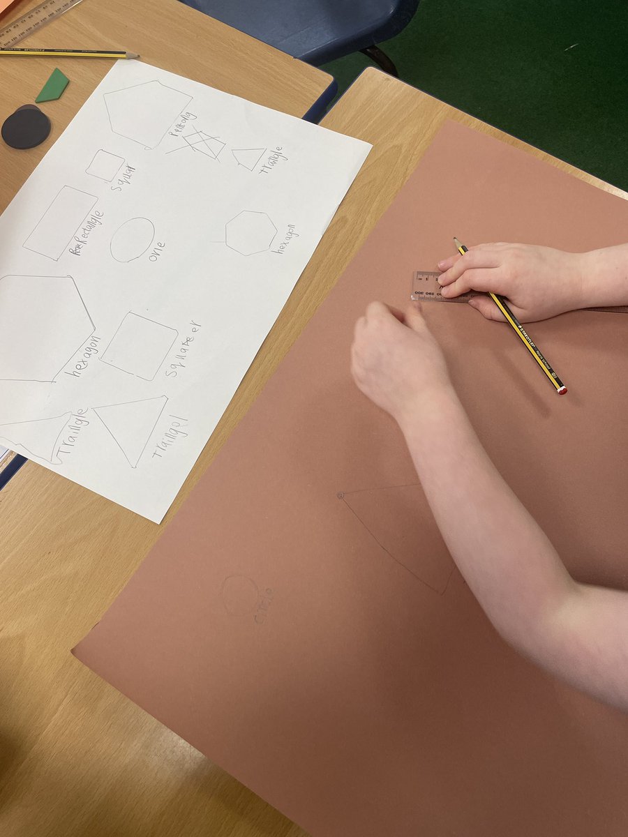 Year 2 have been experts today at drawing 2D shapes ◼️🔺🛑