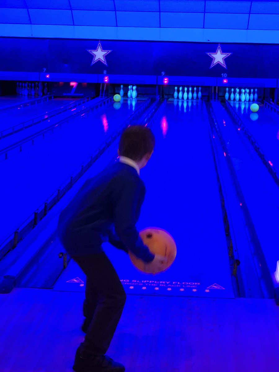 HolyFamilyM6's tweet photo. Absolute brilliant morning at the Ten-Pin Bowling. The children loved attending this event and thoroughly enjoyed themselves. They even managed to grab 2nd place. Well done team. 🥈🎳 Thanks @SportMattersDG @Panathlon https://t.co/glZK9LwFzL