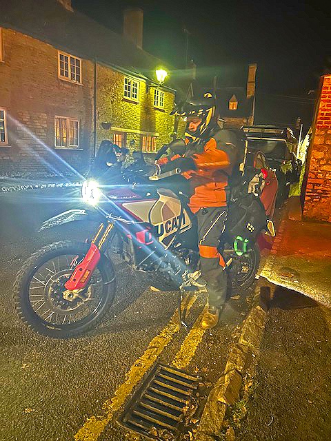 📷
bikemagazineuk
When it’s nippy here, there’s a <a href="/DucatiUK/">Ducati UK</a> DesertX in the garage and a new trail across Morocco… The 23.30 from Portsmouth to Santander is calling. Richard Fincher has headed south on an excursion for Bike. Updates to follow...
#transmoroccantrail #mitasmoto