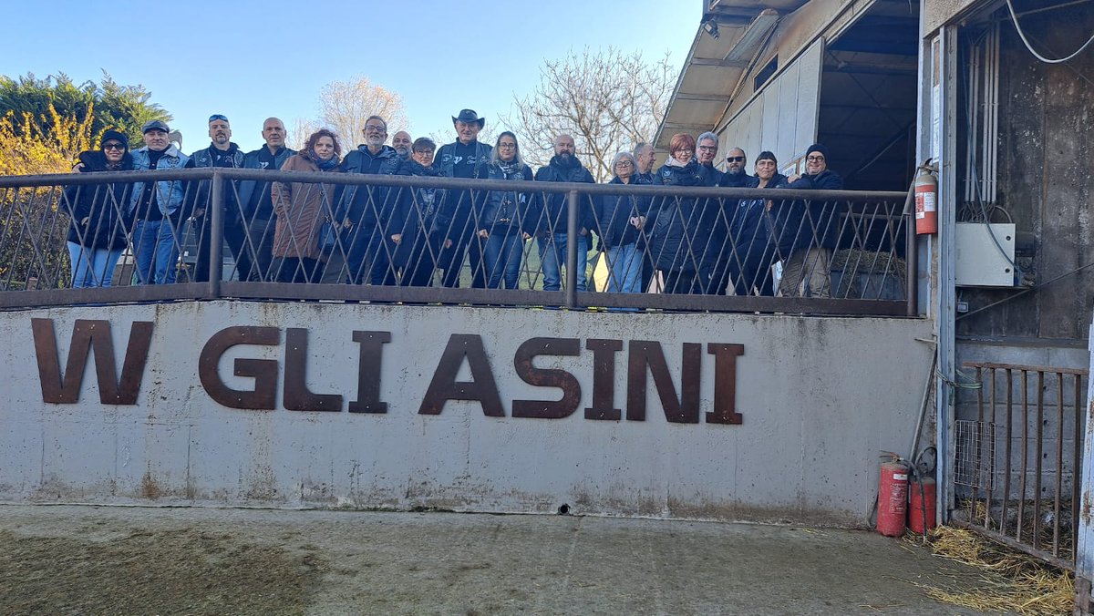xvcctoscana's tweet photo. Conviviale Nazionale tra emozioni, risate, asinelli ed altro https://t.co/Lzl6O1NeMU