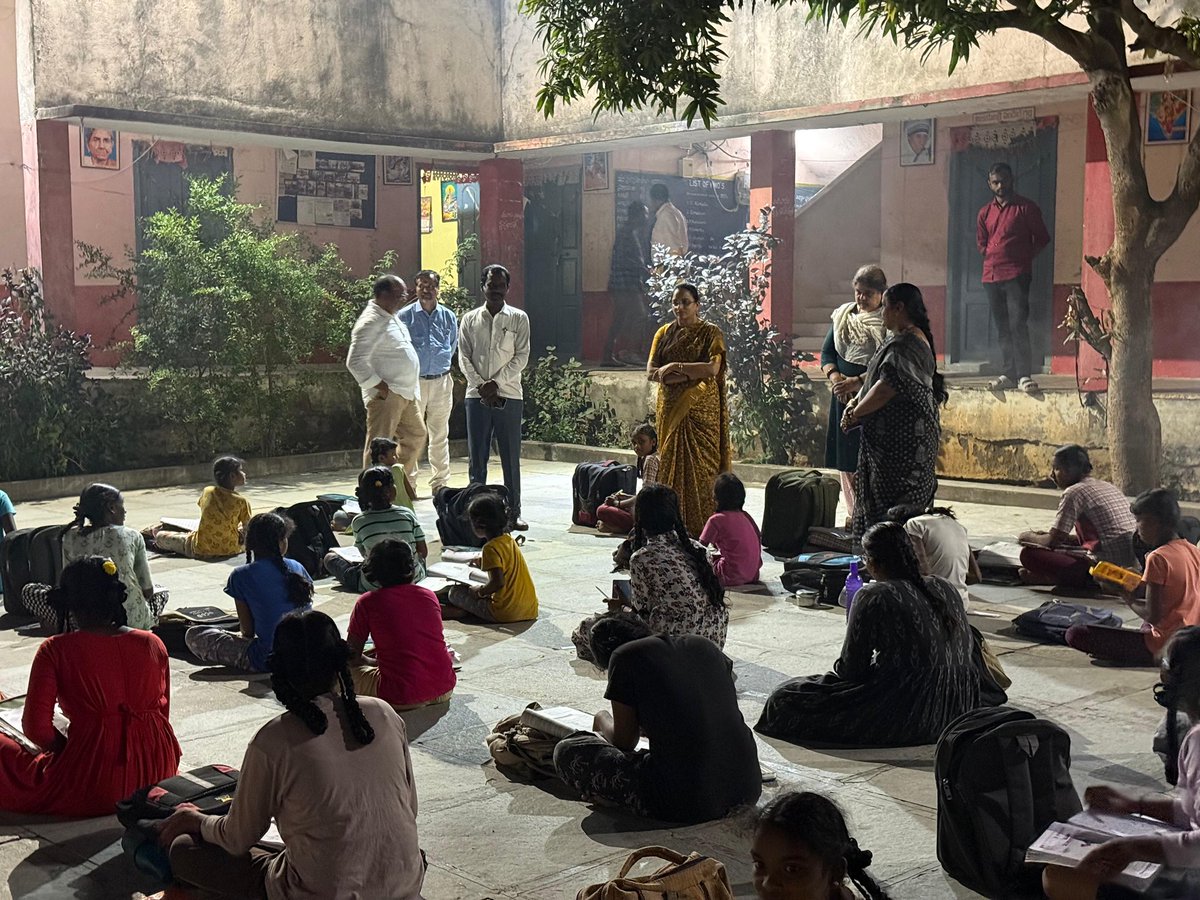ShivaJyotsna's tweet photo. During the Visit and Inspection to the SC welfare residential school in #Mothkur #Thungathurthi. It has been suggested that students should be provided with quality food with nutritional value as per the prescribed menu.
@TelanganaCMO @revanth_anumula @edu_commissonTG https://t.co/WIbiJap7J7