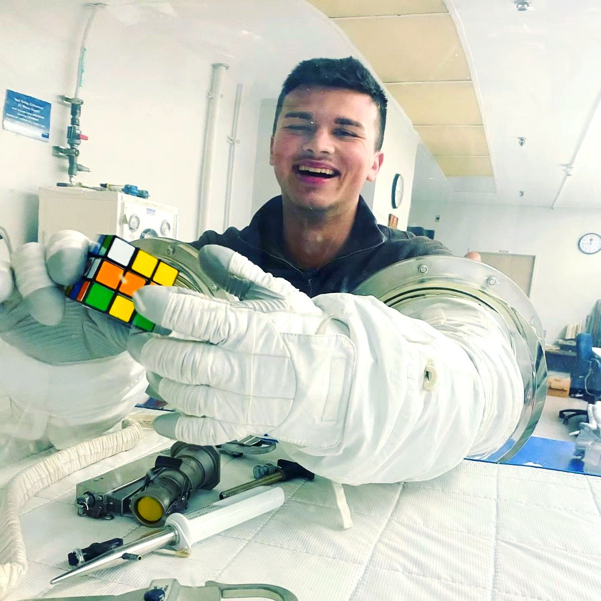 N_SGFoundation's tweet image. #NASASpaceGrant 🛰️⁠
🌠: spacegrant.org⁠
⁠
✨ This week&apos;s highlight: @asgcK12! 🙌🏾⁠
🌐: arkansasspacegrant.org/studentspotlig…
⁠
Meet Corbin Russ, an Undergraduate #NASAIntern! 👋🏽
⁠
#MechanicalEngineering ⚙️ #RoverDesign 🚘️ #Aviation 🛬 
 #STEM 🔭 #NASA 🚀⁠
⁠⁠⁠
📸: #ARSGC
