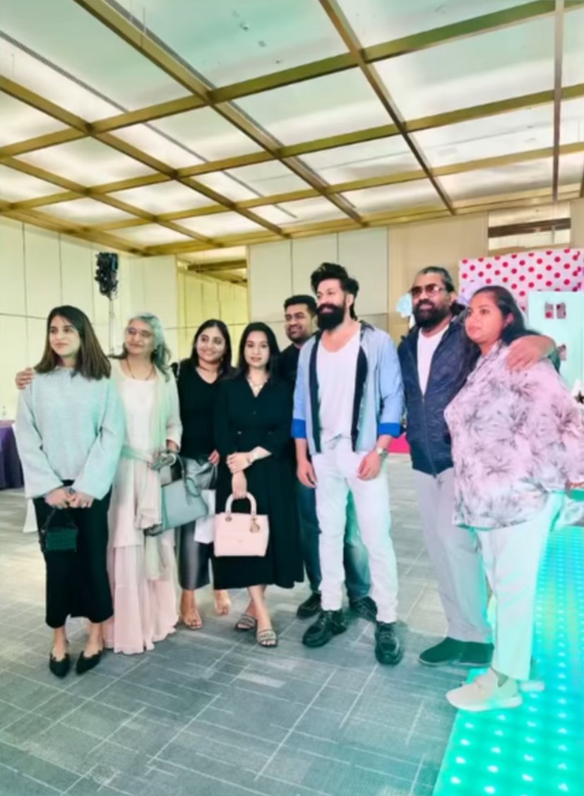 thenamisyashfc's tweet photo. Exclusive from Ayra Birthday party 💥 
#YashBOSS #YashBOSS𓃵 #ToxicTheMovie https://t.co/kexmbXfagv