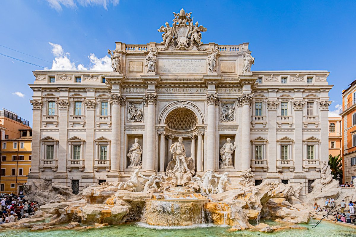 KyonyxPhoto's tweet photo. Série "Rome Discovery Tour" Face à Trevi
L'émotion est à la hauteur du rêve qui se réalise enfin et de la beauté de l'édifice. Face à face inoubliable avec la fontaine de Trevi, enfin immortalisée.
#rome #italie #trevi #fontainedetrevi #hanslucas #roma #streetphotography https://t.co/6Ck9NhTNA9