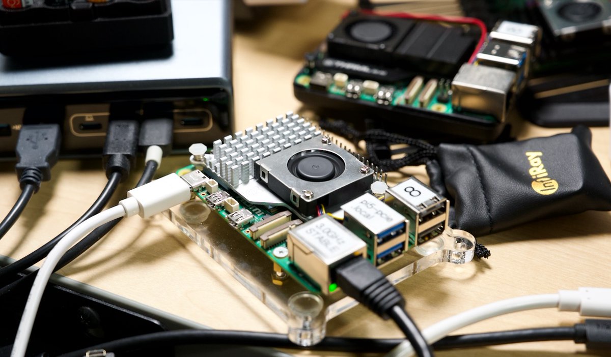 Raspberry Pi boosts Pi 5 performance with SDRAM tuning - using these tweaks, I felt compelled to take back the world-record Geekbench 6 score :)

jeffgeerling.com/blog/2024/rasp…