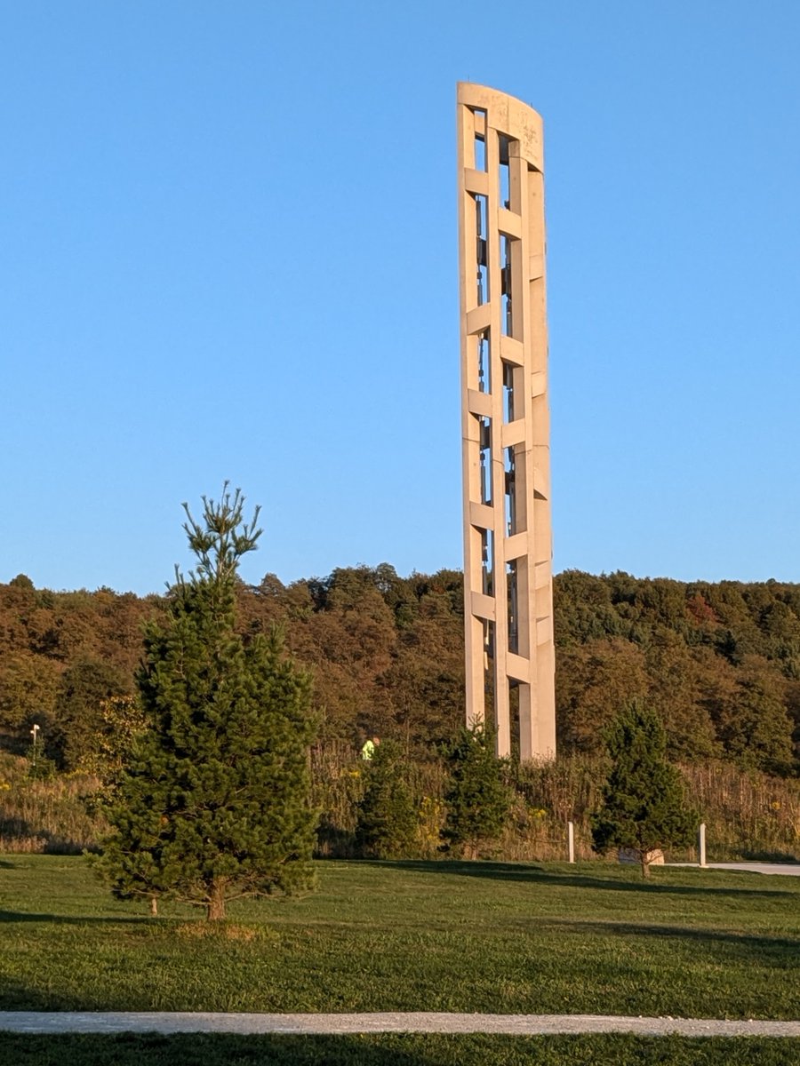 Discover the beauty of Laurel Highlands, PA, in our new post. Explore the unique architecture of Frank Lloyd Wright, enjoy outdoor activities year-round, and immerse yourself in history at Fort Ligonier. #GoLaurelHighlands #PAtravel vino-sphere.com/2024/11/pennsy… <a href="/IFWTWA/">IFWTWA</a>