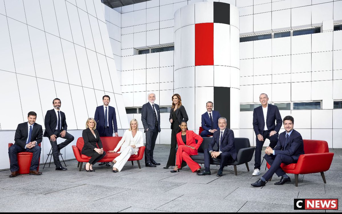 📈 Fierté ! Depuis la rentrée, CNEWS se classe systématiquement première chaîne d’information en France et confirme cette position de leader en novembre. Avec 35,7 millions de Français touchés, il s'agit du meilleur mois de novembre jamais réalisé par la chaîne.

Un immense bravo