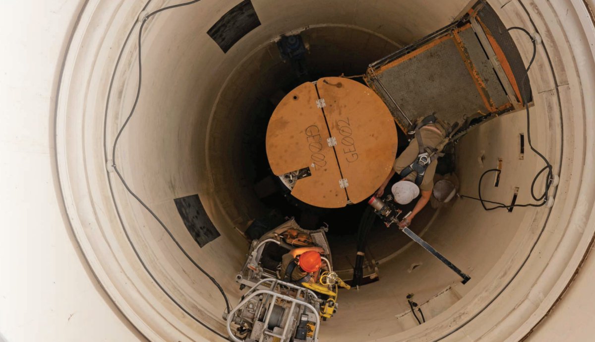 ActionStreamer tweet media