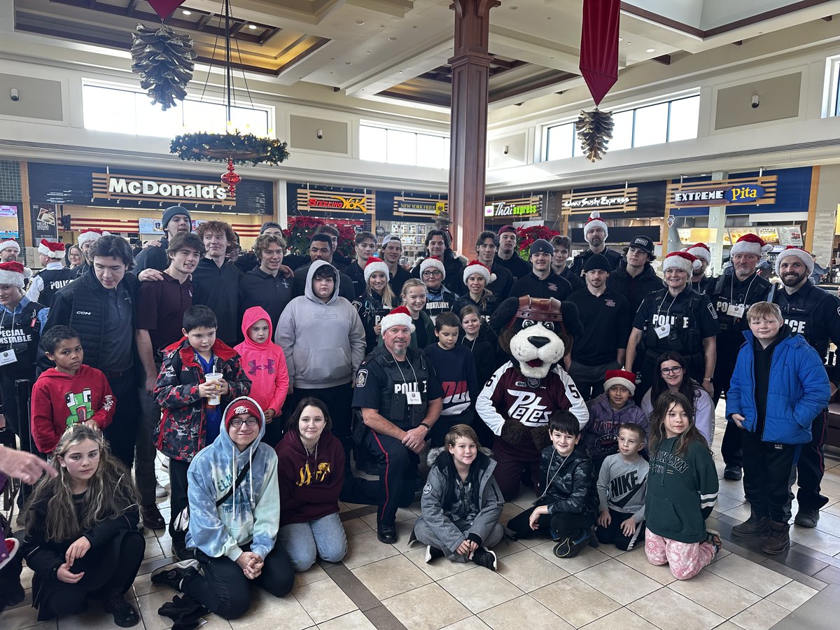Media Release - Monday, December 2, 2024

➡️ The 18th Annual CopShop is happening this Thursday!
➡️ 26 local students will have the opportunity to shop with an officer at Lansdowne Place
➡️ Thank you to all who support this event

Photo from 2023 event

peterboroughpolice.com/en/news/media-…
