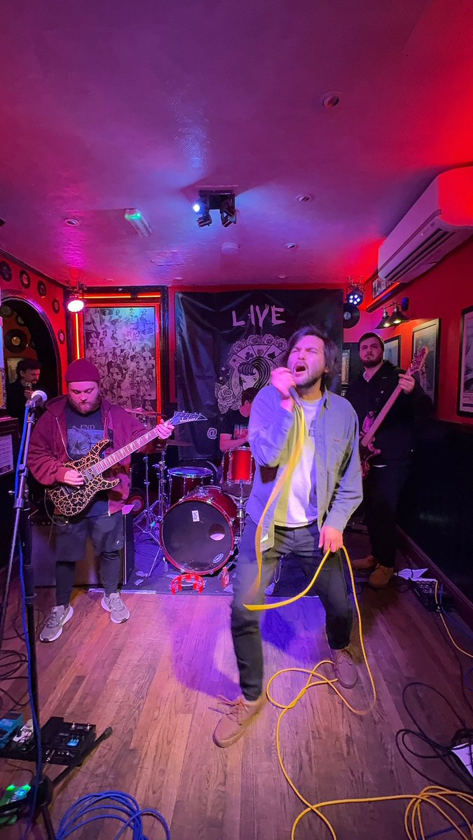 masslines tweet media