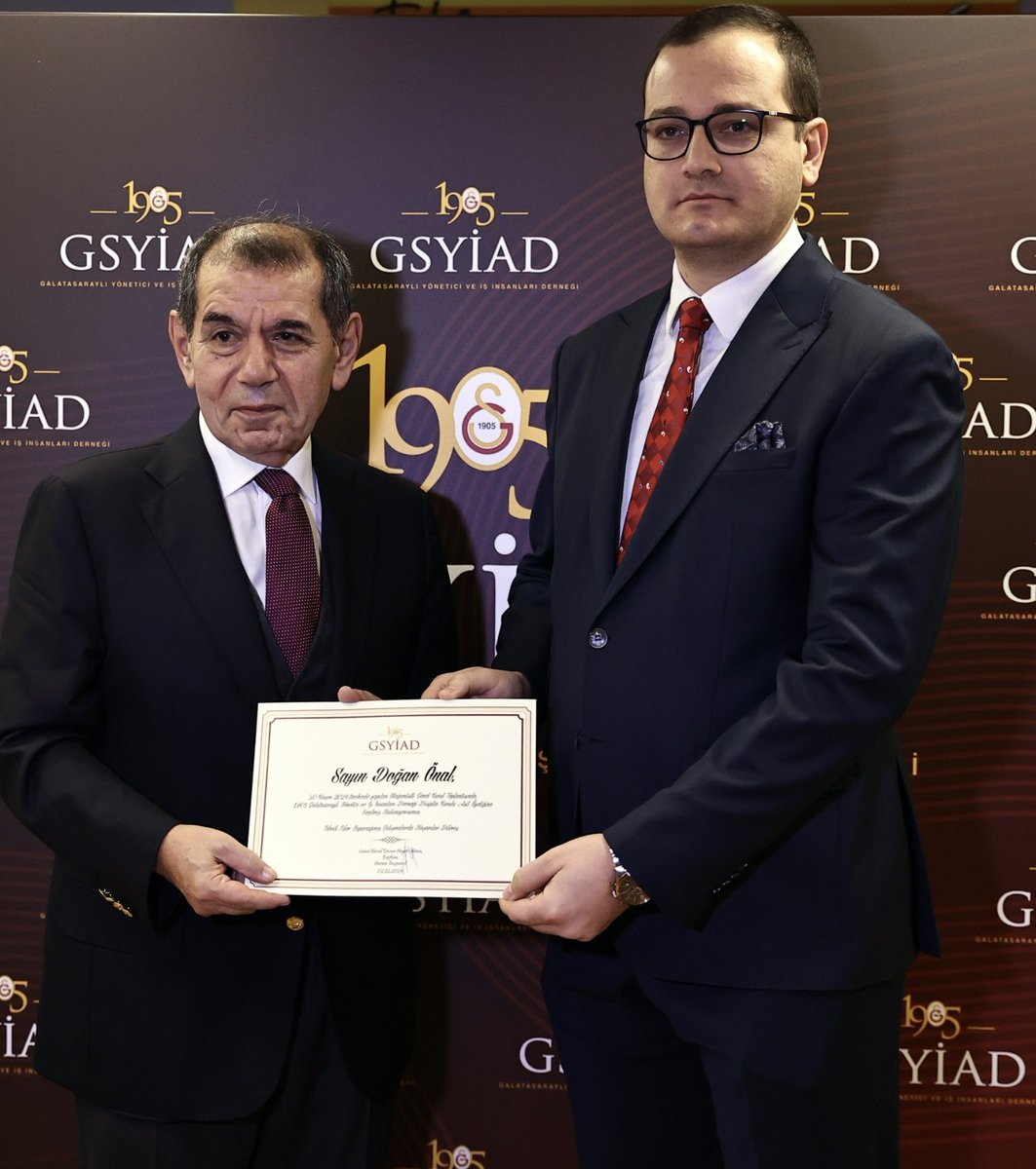 onaldogan's tweet photo. Mazbata törenimizi Galatasaray Spor Kulübü Başkanımız Sn. Dursun Aydın Özbek’ in katılımıyla gerçekleştirdik. @1905gsyiad Başkanımız Sn. Murat Sancaktar’ ın liderliğinde ekip üyelerimiz ile birlikte yeni dönemimizin tüm camiamıza hayırlı olmasını diliyorum. https://t.co/cAHhMbrISB