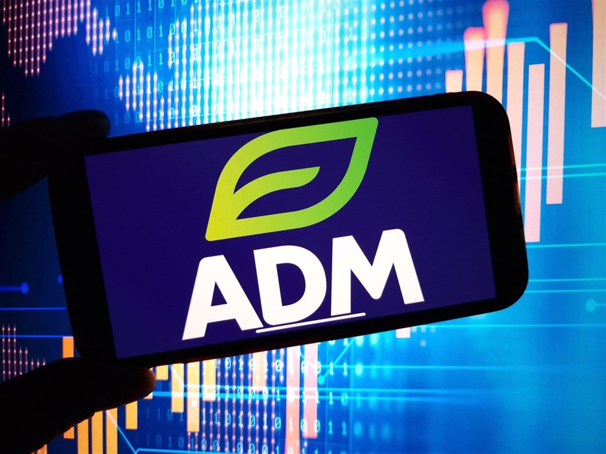 Newslink7com's tweet image. ADM Faces Federal Fraud Probe
Accounting scandal hits Archer-Daniels-Midland, wiping $1.6 billion from its value. Prosecutors investigate potential fraud tied to internal transactions and executive pressure.
👉 Read more at NewsLink7.com.

#Noticias #ADM #FraudProbe…