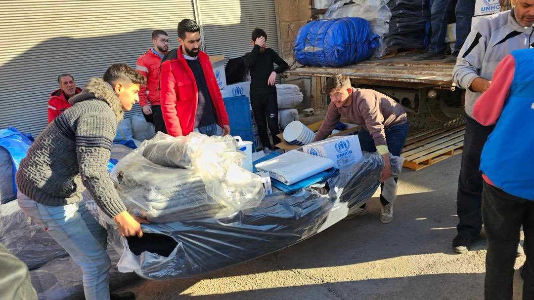 Tens of thousands of Syrians have been forced from their homes by the recent fighting in Aleppo and beyond. Many have gone to Homs, Hama, Lattakia and Rural Damascus. Others have gone to Ar-Raqqa. They have fled just with what they were able to take with them at haste.

UNHCR and