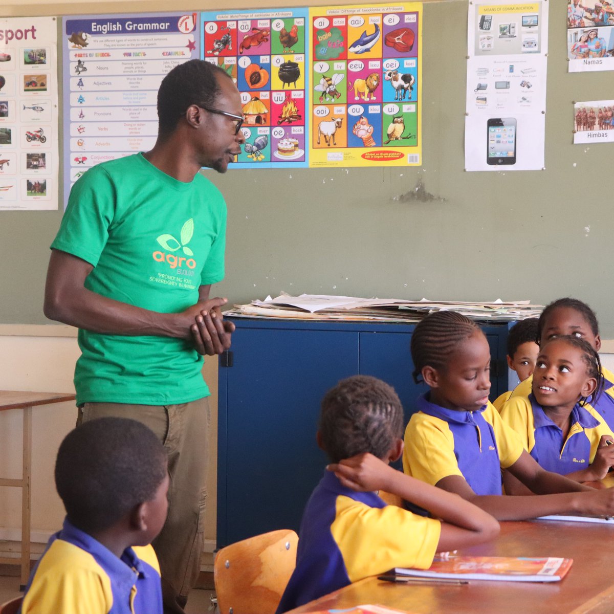 In einer Online-Reise nach #Namibia mit <a href="/SODI_ev/">SODI</a> 20.11. zeigten das Namibia Institute for Democracy und <a href="/eduventuresnam/">EduVenturesnamibia</a>, warum es zukunftstragend ist, Jugendlichen #Klimaschutz  und politische Beteiligung mit #partizipativen Bildungsmethoden näherzubringen. Danke an alle!