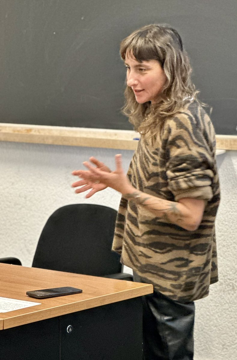 MasterMusica's tweet image. Ospite al #MasterMusica, @SaraPotente ci ha raccontato il percorso professionale che l’ha portata a ricoprire il ruolo di Direttrice Artistica di Dischi Numero Uno (@SonyMusicItaly).
@Almed_Unicatt
@Unicatt
@Cattolica_News
