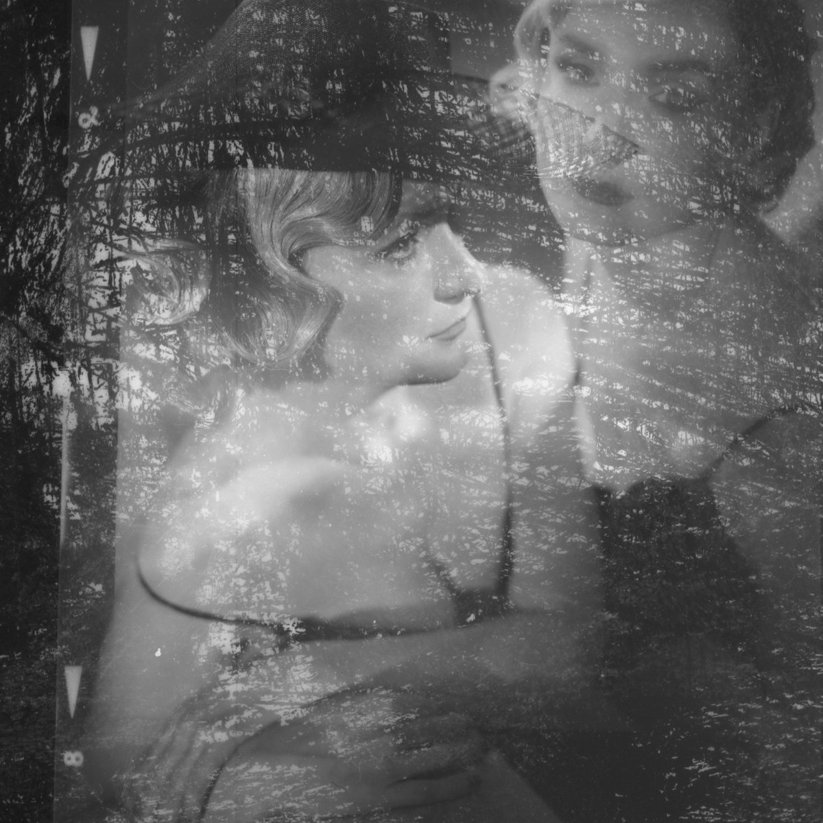 tania_kupry's tweet photo. GM 💃🏼GM creative fr😉nz❣️
Is gonna be hot week🔥🔥🔥
INEER SECRETS
#fineart #artdeco #collage #analog #film #photography
Now on @vitruveochain 📷
#LETSVITRUVEO #LETSXIBITS #LETSVERSE 🚀🚀🚀🚀🚀
https://t.co/jWoZnLUDB5 https://t.co/U4tOSAQUgT