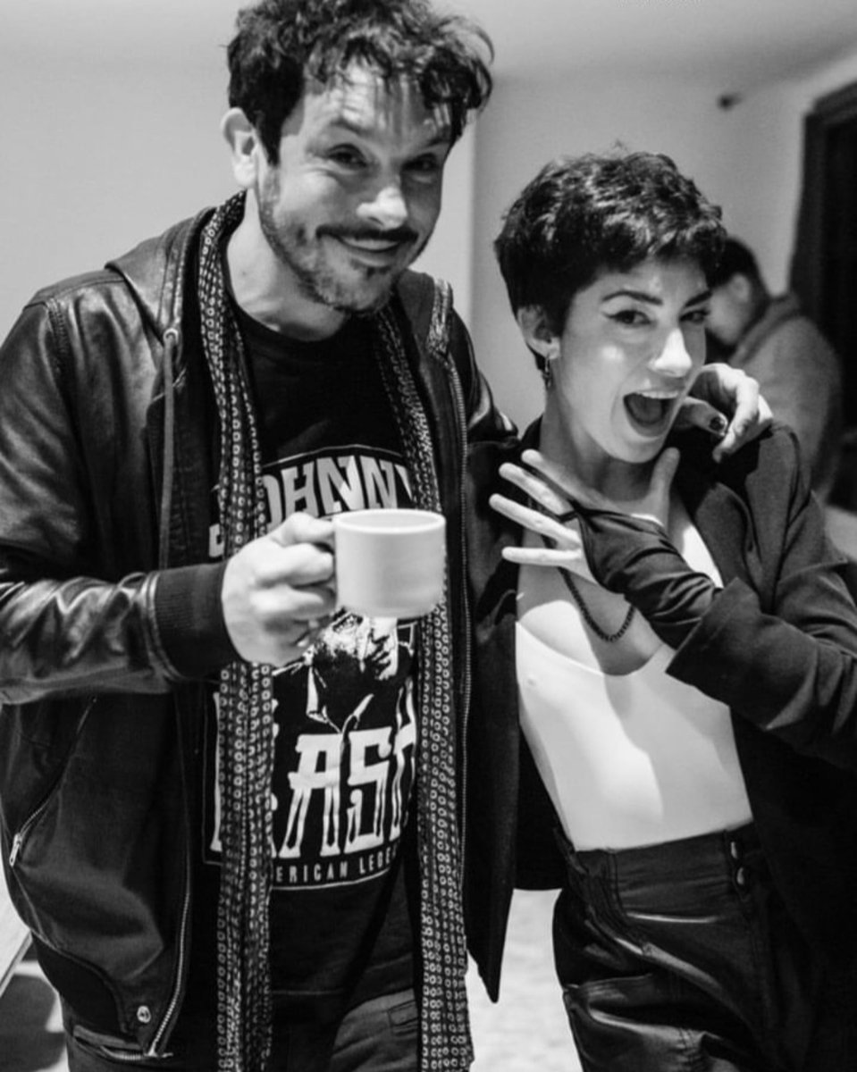 Estoy shokeada, este Viernes 6 le abro el show al gran @Lisandroaristi <a href="/LisiAristiFC/">Lisandro Aristimuño FC</a> en CC Artmedia , CABA a las 19hs! Venii