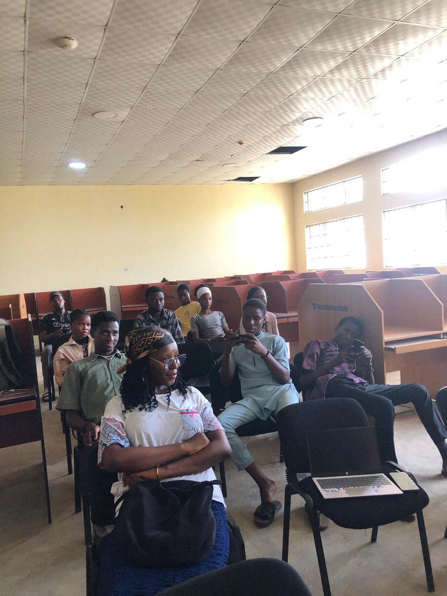 OOU_Tech's tweet image. Media Highlights from the Meet and Greet in Ago campus 🤭🔥
It was such an amazing experience 😇

If you&apos;re here, say Hi in the comments 🥰🥰
#OOUTECHCOMMUNITY #OOU #MeetAndGreet