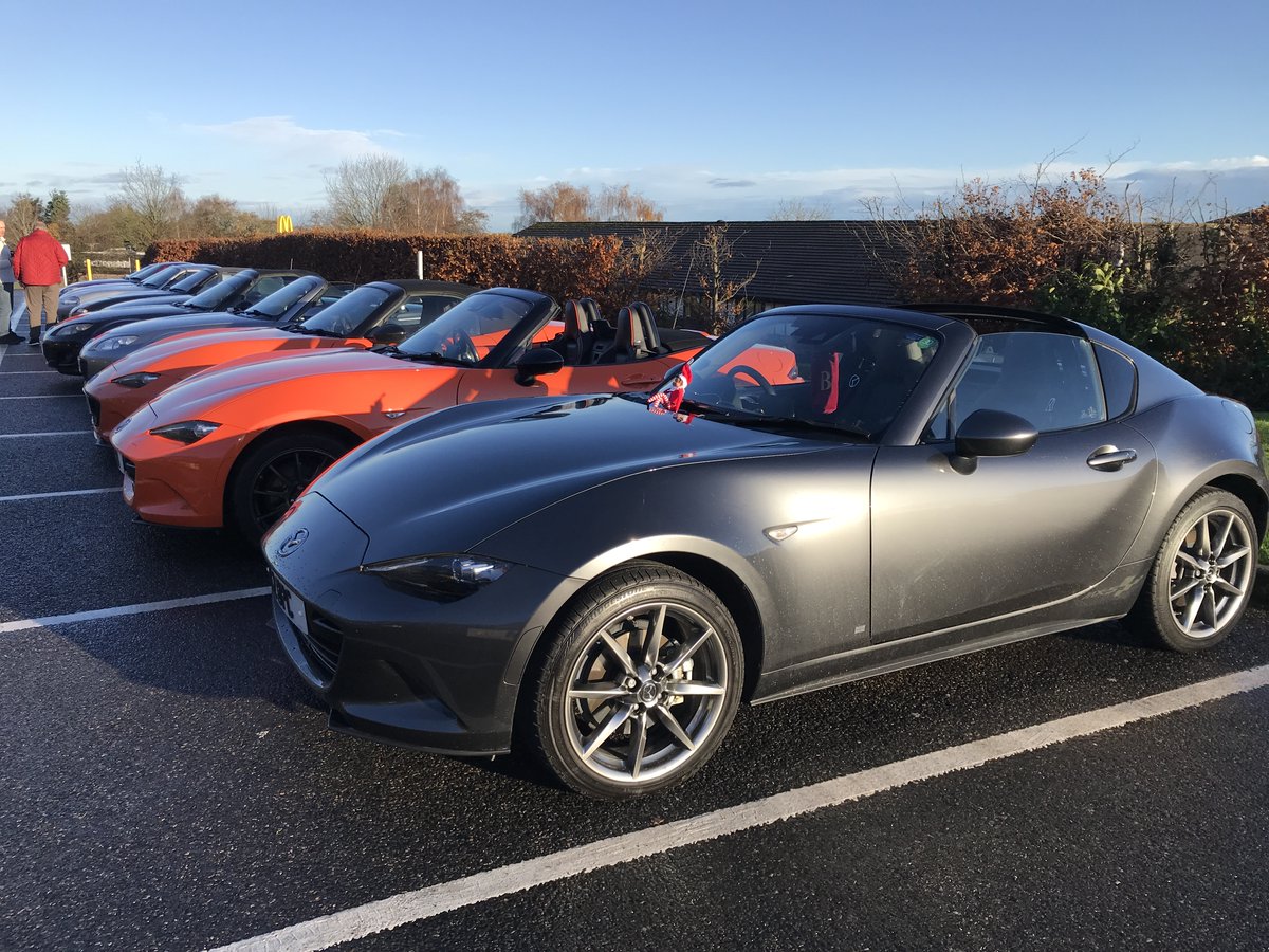 bunchoffivesnw's tweet photo. Huge thanks to everyone who came along to our Mince Pie Meet yesterday. It was fantastic! So lucky with the good weather. Wishing you all a very Merry Christmas! Next meet Sunday 5th January, Starbucks, A55 Westbound. #mx5 #merryxmas #bunchoffives #northwales #cheshire https://t.co/tlDZbfSlZW
