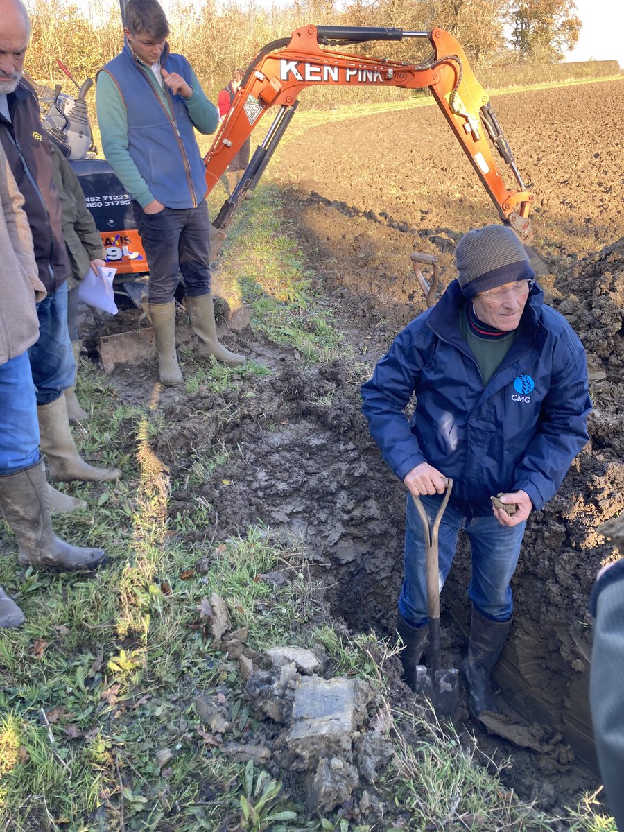 cereals_sw's tweet image. Enthusiasm certainly wasn’t dampened or drained by the theme at Cheltenham last week. Great turnout, great speakers, a hearty breakfast and a fine day… chuffed with a quality meeting 👏 @AHDB_Cereals @andynewbold @FarmservicesLtd