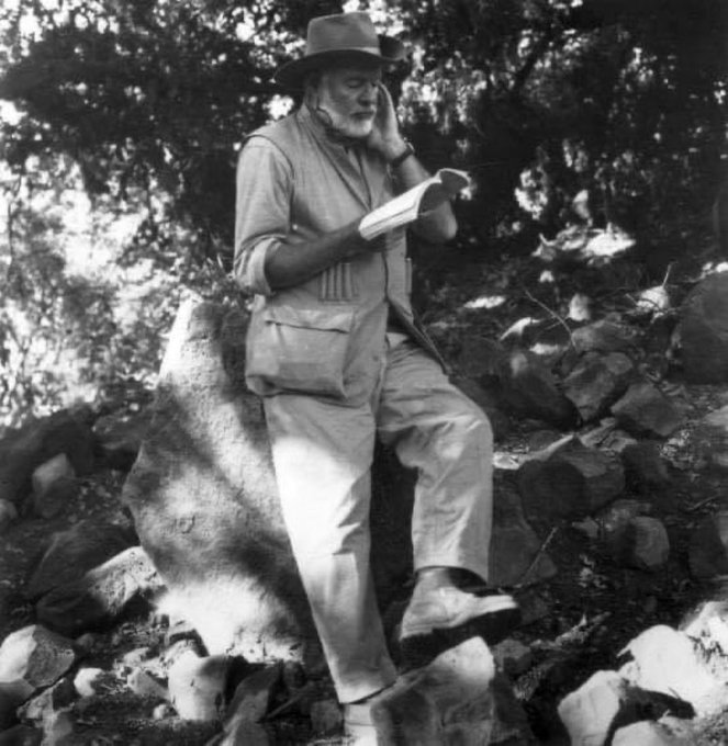 dusunbildergisi's tweet photo. “Konuşmayı öğrenmek sadece iki yıl sürerken, sessiz kalabilmeyi öğrenmek altmış yıl alır.”  

—Ernest Hemingway https://t.co/IP760t8J6F