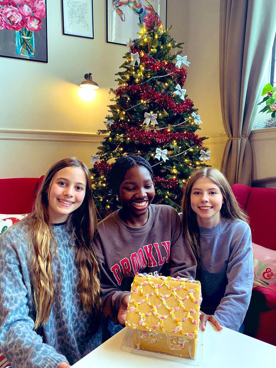 Roedean Houses tweet media