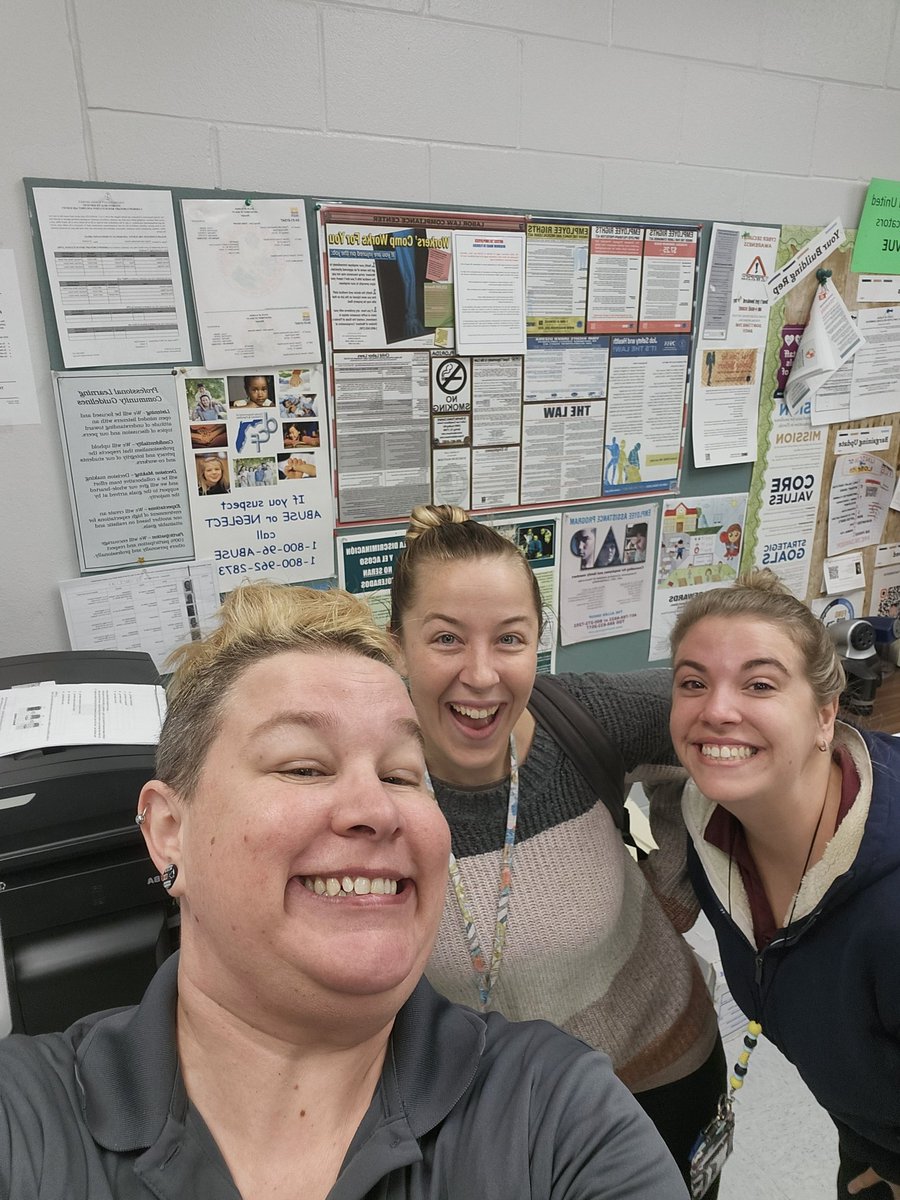 Two subs on a five person team the day after break means you move collaborative planning to the copier. Making it work!
#efficiency #goteam
<a href="/volusiaschools/">Volusia County Schools</a> <a href="/ForestLakeVCS/">Forest Lake Elementary School</a> <a href="/hannahrae727/">Hannah Brown</a>