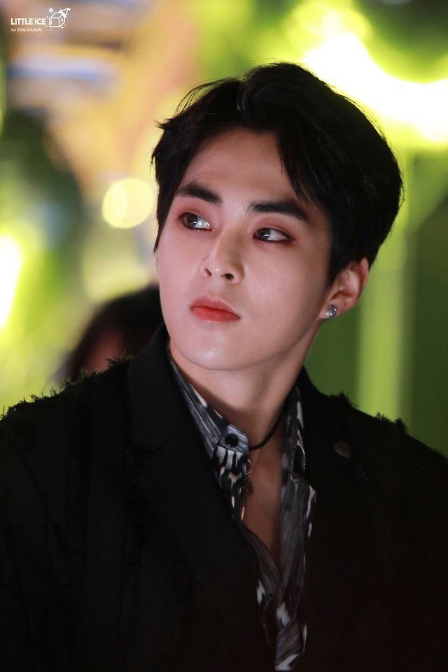 xiutrawberrie's tweet photo. mma 2017 xiumin we never stop talking about you https://t.co/Ot94l2voqo