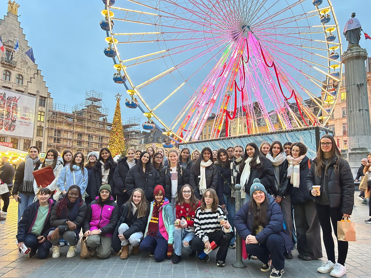 RMSLanguages's tweet image. It’s beginning to feel a lot like Christmas! 🎵🎄This group of 38 students from Years 8-13 and four teachers travelled to Lille on Saturday for the amazing Christmas market, with an authentic waffle-making experience en route! @RMSforGirls