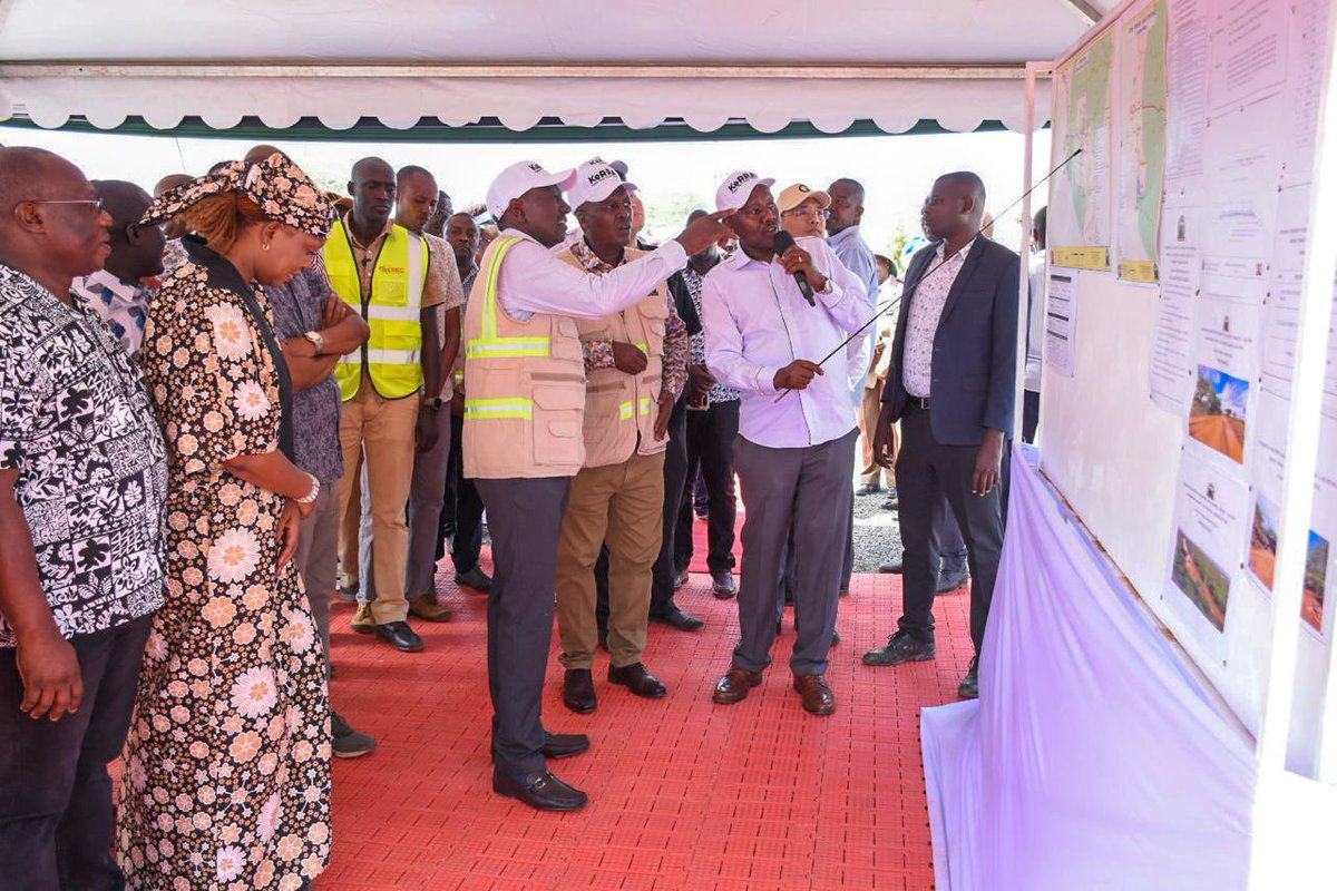 KeRRA_Ke's tweet photo. 1/2 His Excellency the President Hon. William Samoei Ruto, PHD this afternoon Launched the Upgrading to Bitumen Standards of the Phase 1: Cess (Nghonji)- Rekeke-Lake Jipe 15km Road Taita Taveta County.
#connectingdevolvedKenya https://t.co/zBPGi6VgZ6