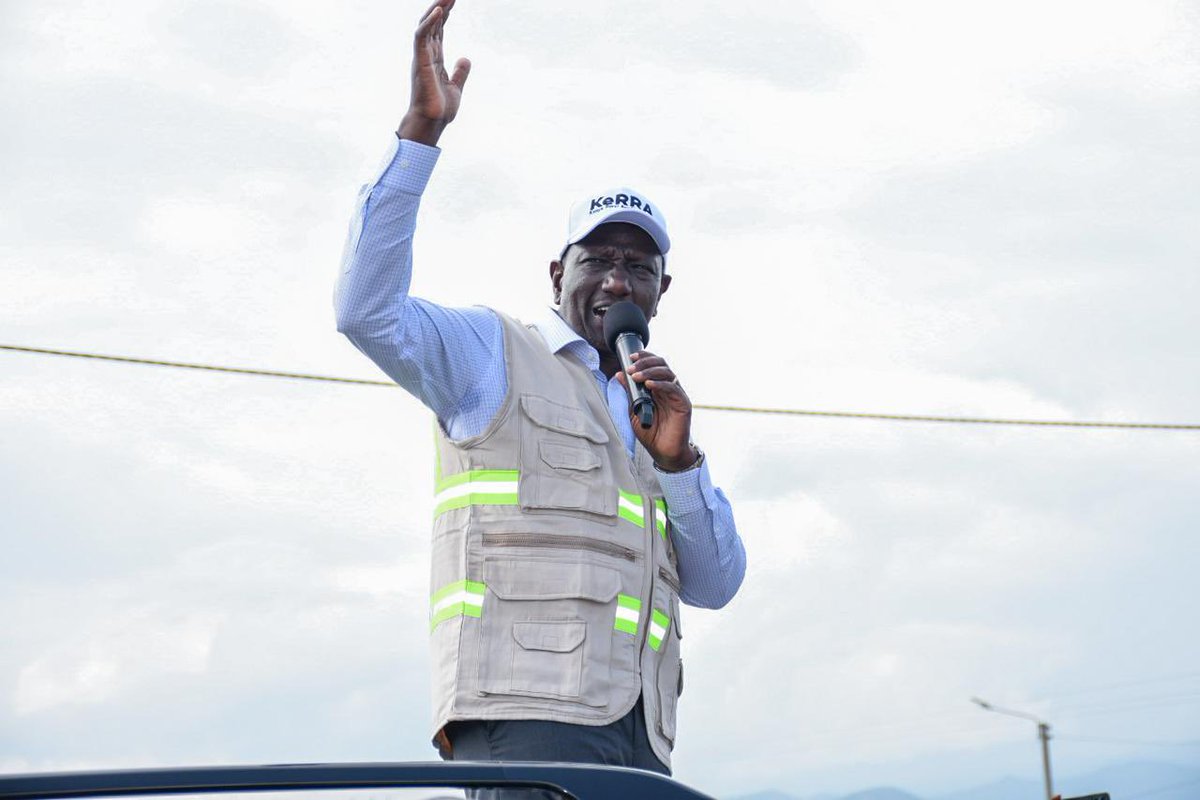 KeRRA_Ke's tweet photo. 1/2 His Excellency the President Hon. William Samoei Ruto, PHD this afternoon Launched the Upgrading to Bitumen Standards of the Phase 1: Cess (Nghonji)- Rekeke-Lake Jipe 15km Road Taita Taveta County.
#connectingdevolvedKenya https://t.co/zBPGi6VgZ6