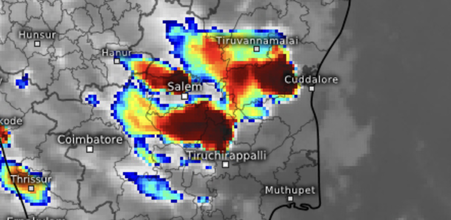 chennaiweather's tweet image. On and Off rains possible tonight over North West Interior districts tonight.  Stay safe! #Dharmapuri #Krishnagiri
