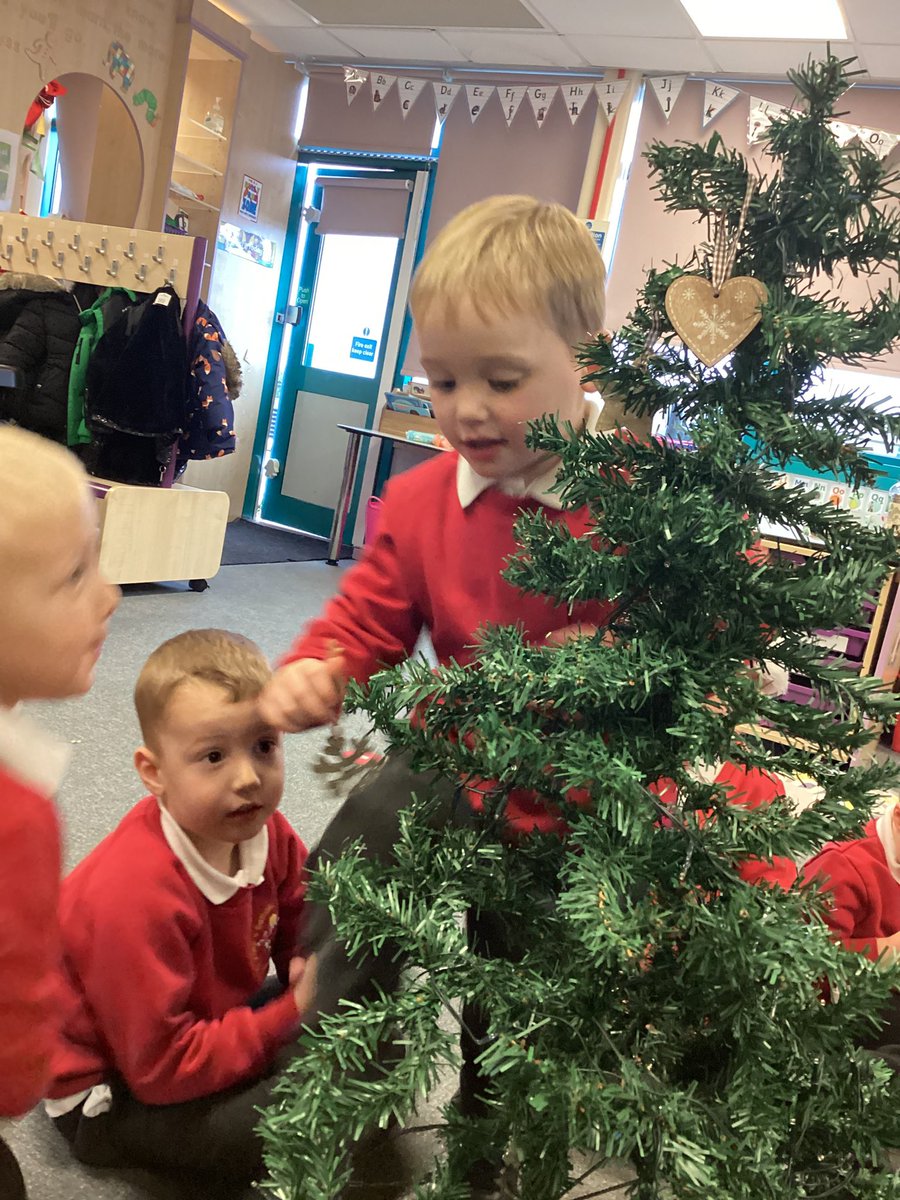 MissWalker1300's tweet photo. This afternoon in Nursery we have been putting our tree up and decorating it together! 😊 @stjs_staveley #joeysPD https://t.co/A693ozNWQl