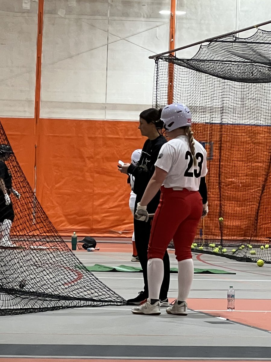Had a great experience at the <a href="/UFOilerSoftball/">Findlay Softball</a> prospect camp yesterday. Thank you Coach Lowe and Babcock, and all the Oilers players for a great camp yesterday. Looking forward to the next one.

<a href="/FCS_OH16/">Firecrackers Ohio 18u</a> 🧨🥎❤️