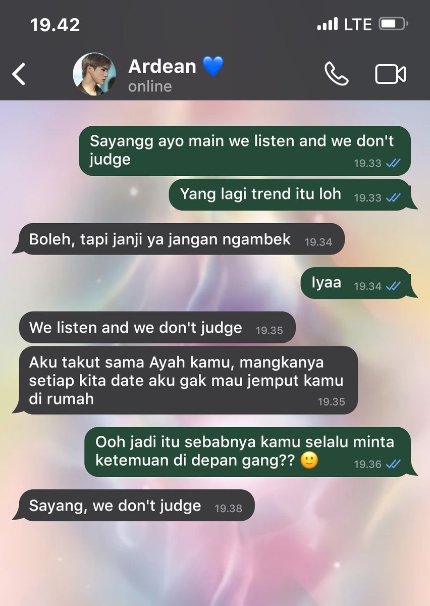 ; We Listen And We Don't Judge

Lee Jeno few tweets au
© Hermochiw