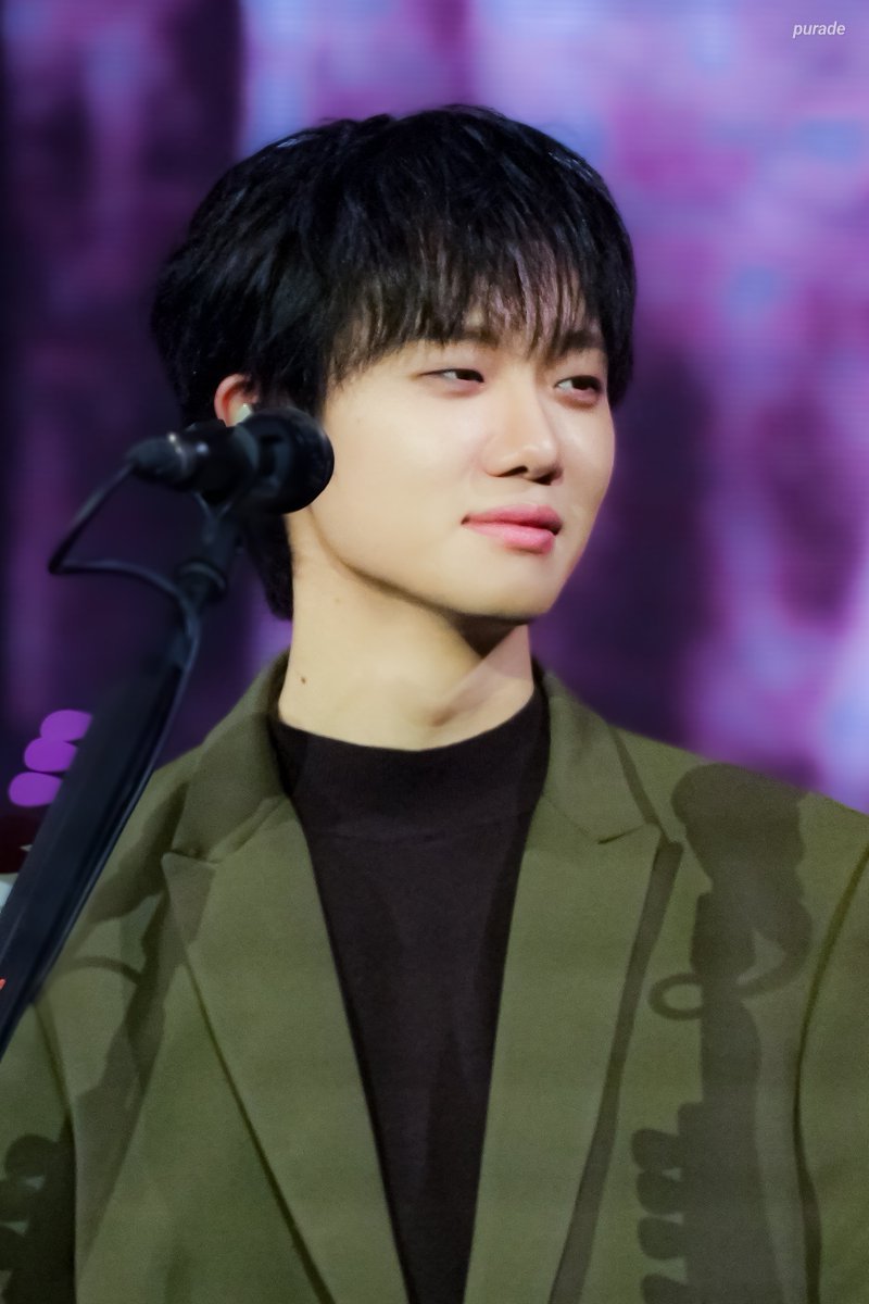 ᵖᵘʳᵃᵈᵉ tweet media