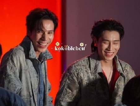 Secure12027's tweet image. The criminal fandom of  #JesBible They say that the actors of  #PitBabeTheSeries They are too ugly, please don't fuck with me, you can't call other actors ugly when you are a fan of these 2  🤭
#PavelPooh They are the most beautiful actors I have ever seen.