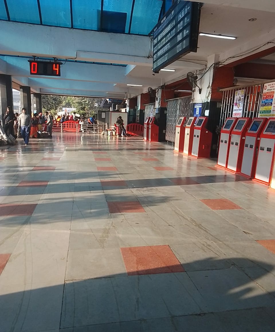drm_dli's tweet photo. Intensive cleanliness  is being done at Anand Vihar Terminal .
#NRCleanlinessDrive https://t.co/3ctQsIwrgs