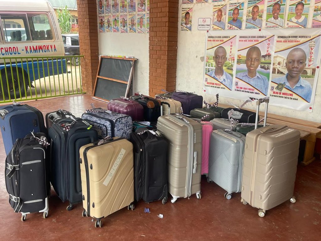 HORMISDALLENSCH's tweet image. Today marks the start of our exciting, educative journey to Germany! Our pupils arrived and are ready to embark on this incredible adventure 
#triptogermany