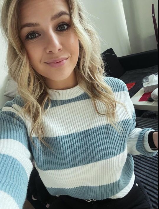 BaszosK472's tweet image. Ahj srácok jó elvagytok tűnve 🤷‍♀️
Mai nap minden kedvezményes áron van.
Tali,csomagok, szexcam,szexchat,
-10% 
Puszika❤️
Elérhető nálam egy éjszakas tali is 
Rt-meg nyomod ha meg kérlek ❤️😘