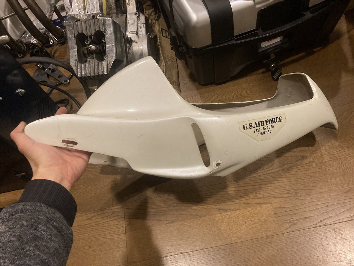 Seraemon_1225's tweet image. #FZ250 #FZR250 乗りで欲しい人いるかな🤔
MRD製リアインナーフェンダー
