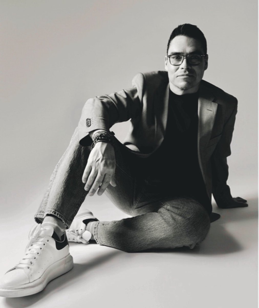 aesquinca's tweet image. #ElPoderDelSonido 🔊 2 diciembre 
El problema con usted es que se cree un ser finito y limitado.
Yo le propongo que se atreva a aventurarse más allá de aquello que ya sabe que puede hacer o conseguir y que cree que es su límite, y muy pronto ud. se dará cuenta de que puede llegar…