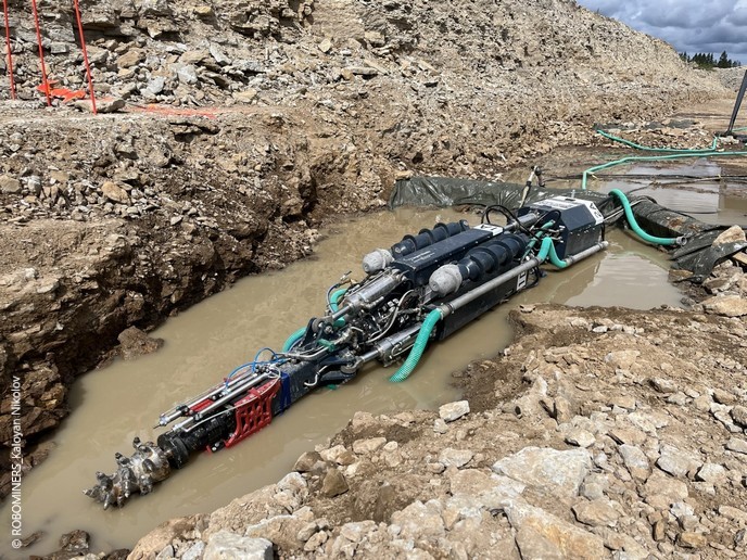 EU Research Results (@cordis_eu) on Twitter photo ⛏️From energy to defence, rare minerals are essential for ensuring industries function.
<a href="/robominers/">ROBOMINERS Project</a> bring an innovative approach to critical #RawMaterials extraction, making mining more eco-friendly. Read more about these specialised mining robots. 👉 europa.eu/!TDdqfG ⛏️From energy to defence, rare minerals are essential for ensuring industries function.
<a href="/robominers/">ROBOMINERS Project</a> bring an innovative approach to critical #RawMaterials extraction, making mining more eco-friendly. Read more about these specialised mining robots. 👉 europa.eu/!TDdqfG
