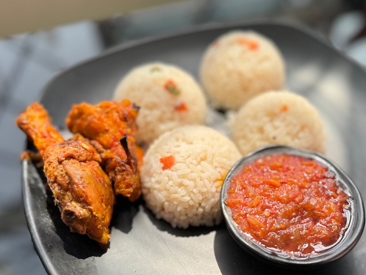 CorporateChow's tweet photo. We’re active! Send in your orders now and enjoy free deliveries to your office if you’re around Oniru and Orchid road!🤩

Click the link in our bio to order!📢 https://t.co/UrDpa5PkXo