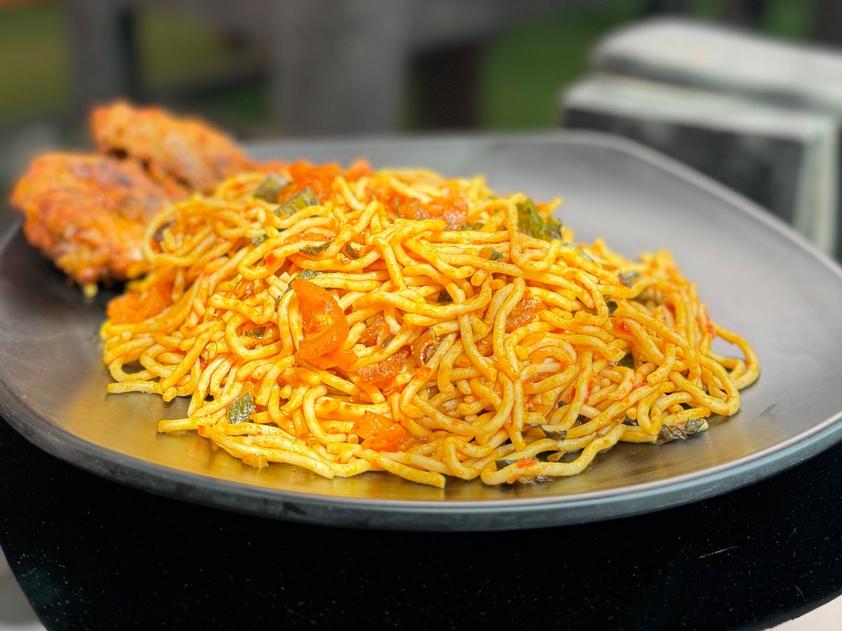 CorporateChow's tweet photo. We’re active! Send in your orders now and enjoy free deliveries to your office if you’re around Oniru and Orchid road!🤩

Click the link in our bio to order!📢 https://t.co/UrDpa5PkXo