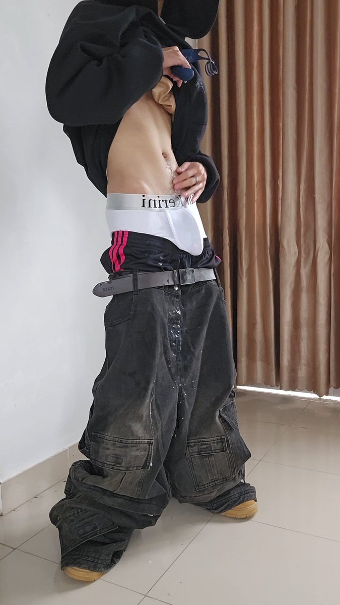 Sagger Boy Dir tweet media