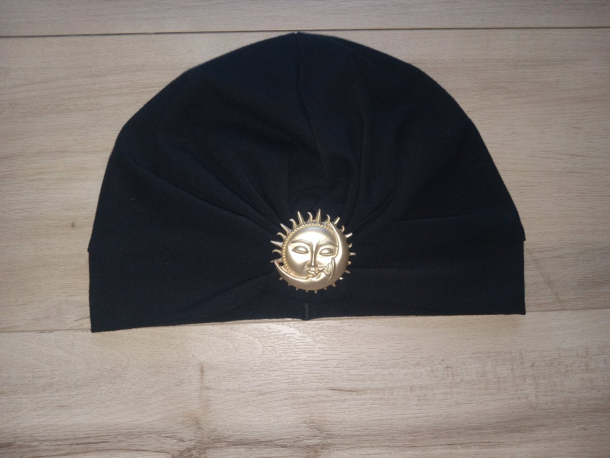 Cover Up Today And Protect Yah Inner Sense/Innocence 

Turbans Available Right Here underthsun.store