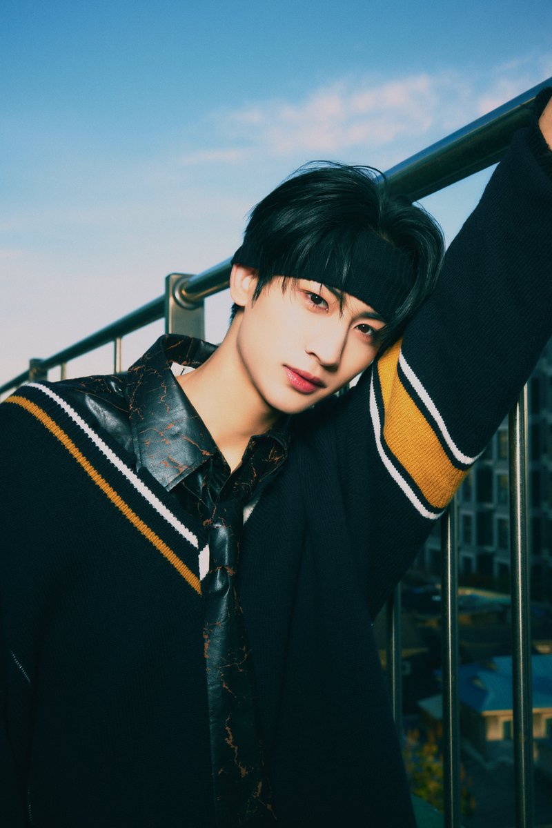 YOUNITE 1ST SINGLE ALBUM ‘Y’
OFFICIAL PHOTO #1
은상 (EUNSANG), 형석 (HYUNGSEOK)

𝟮𝟬𝟮𝟰.𝟭𝟮.𝟭𝟭 𝟲𝙋𝙈 (𝙆𝙎𝙏) 𝙍𝙀𝙇𝙀𝘼𝙎𝙀

#YOUNITE #유나이트
#은상 #EUNSANG
#형석 #HYUNGSEOK
#YOUNITE_Y